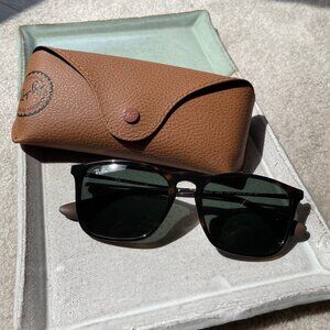 Ray-Ban Chris Sunglasses